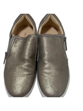 Nine West Women's Silver and Gold Sneakers